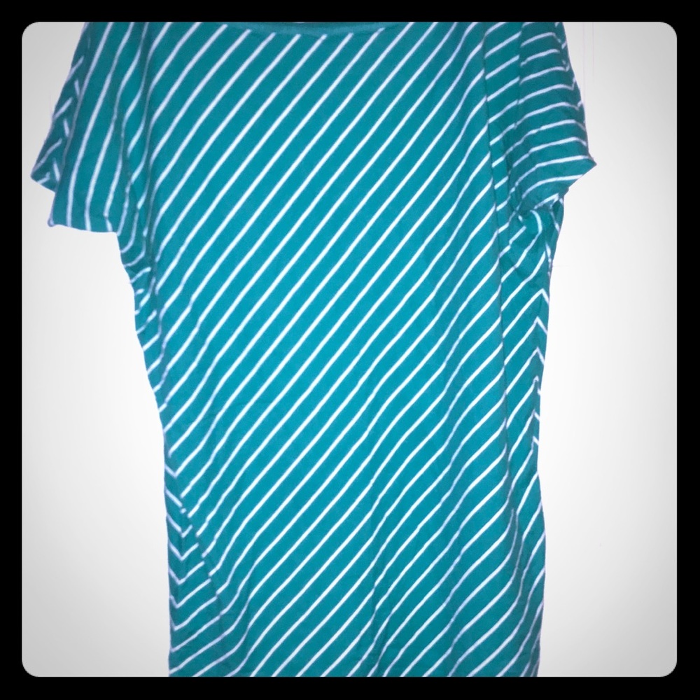 3/$15 MODA Int’l from Victoria’s Secret Tunic